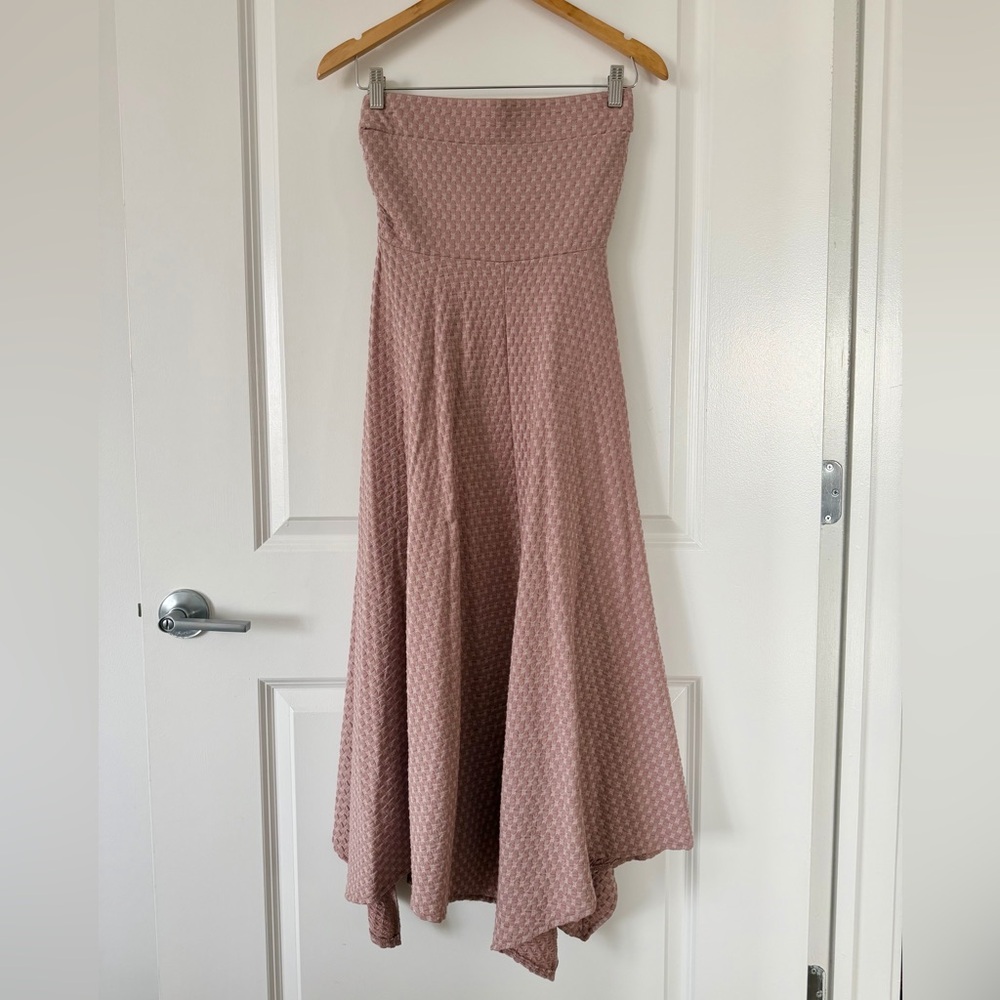 NWT Urban Outfitters Strapless Midi Dress in Dusty Rose